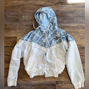 Nike Air Reversible wind breaker
